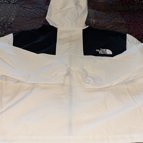 The North Face 86 Mountain Windbreaker Jacket - Picture 8 of 8